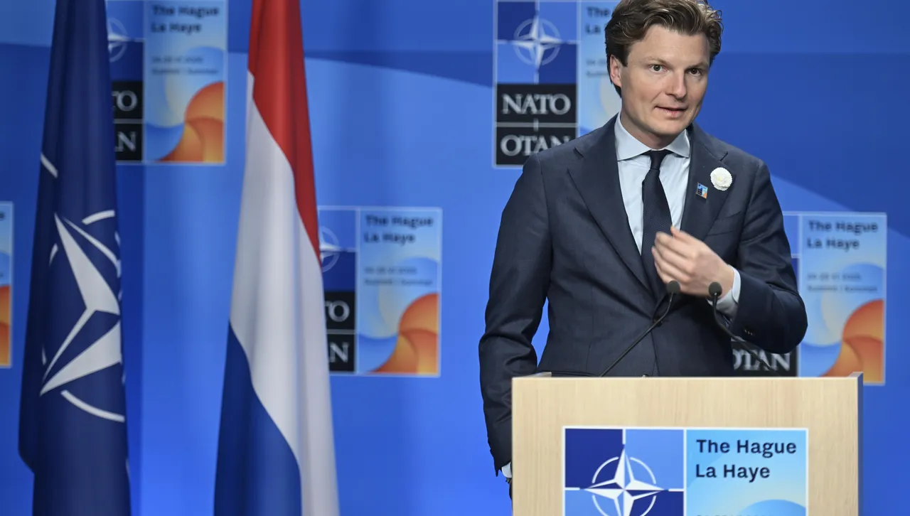 Нидерландия задейства новия механизъм на НАТО за купуване на оръжия за Украйна с 500 млн. евро