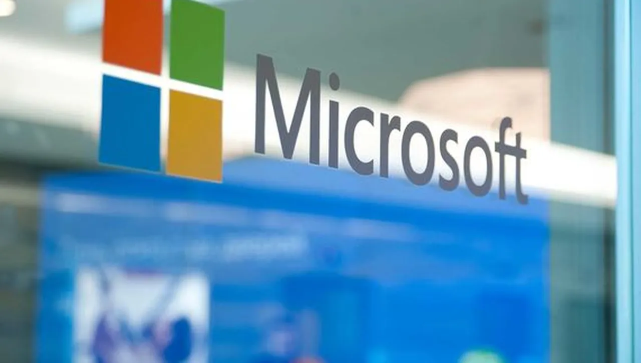 Калифорниец съди Microsoft за принудителен ъпгрейд от версия 10 към 11 на Windows 