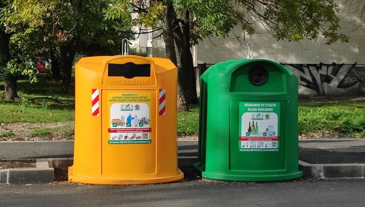 Възстановяват извозването на опаковки от цветните контейнери в 16-те района на столицата