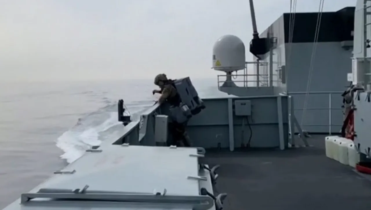 Великобритания на практика удвоява числеността на своите кралски морски пехотинци