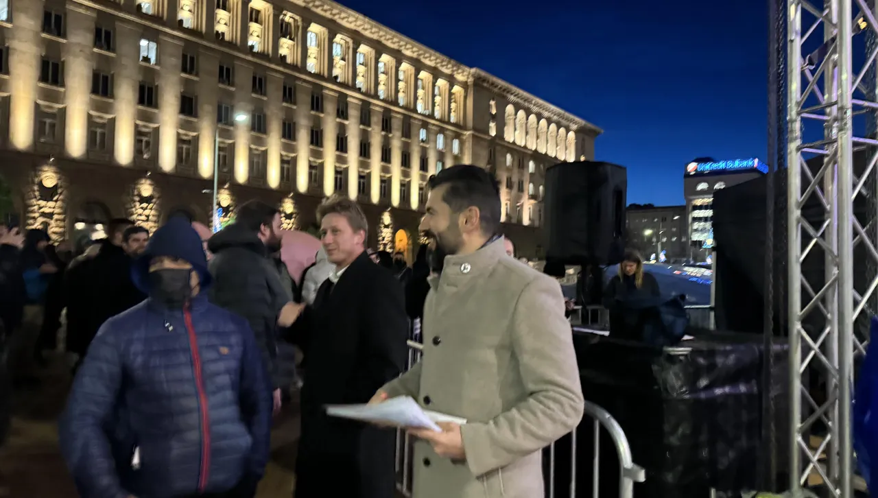 На площада около Триъгълника на властта в София започна вторият протест срещу Бюджет 2026