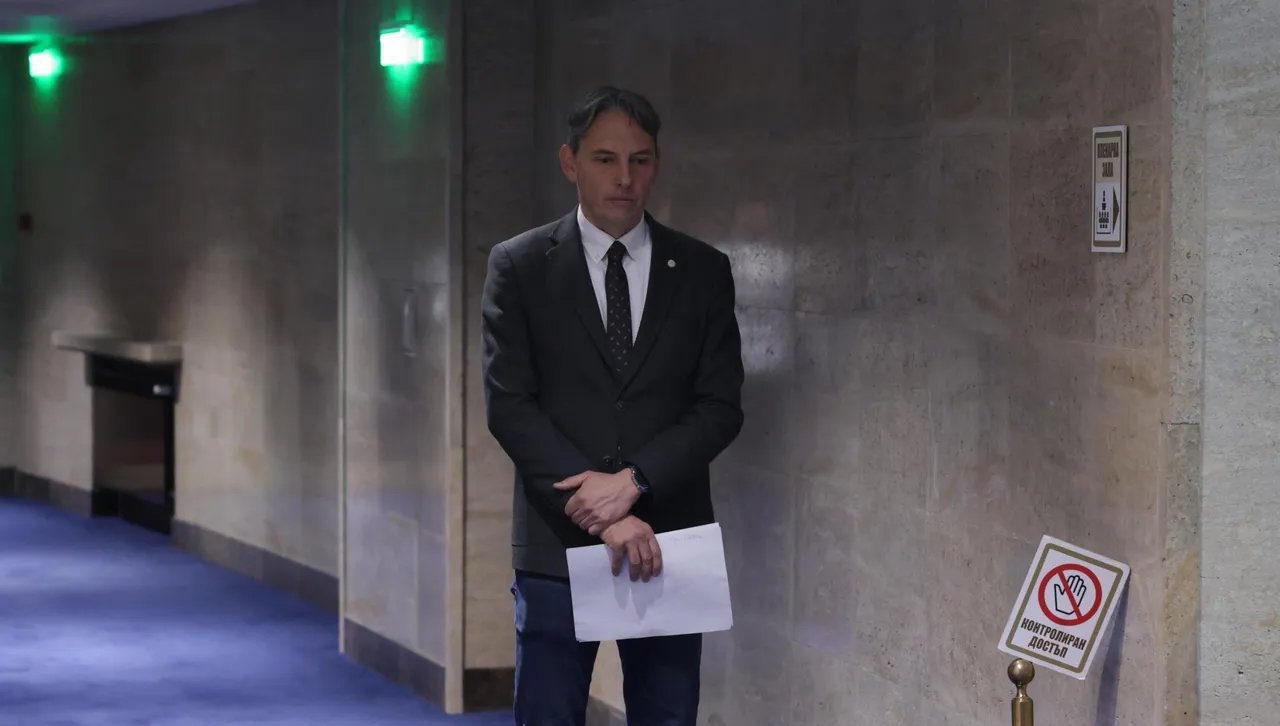  Депутат от ПП/ДБ: Ще съдя Слави Трифонов за клевета