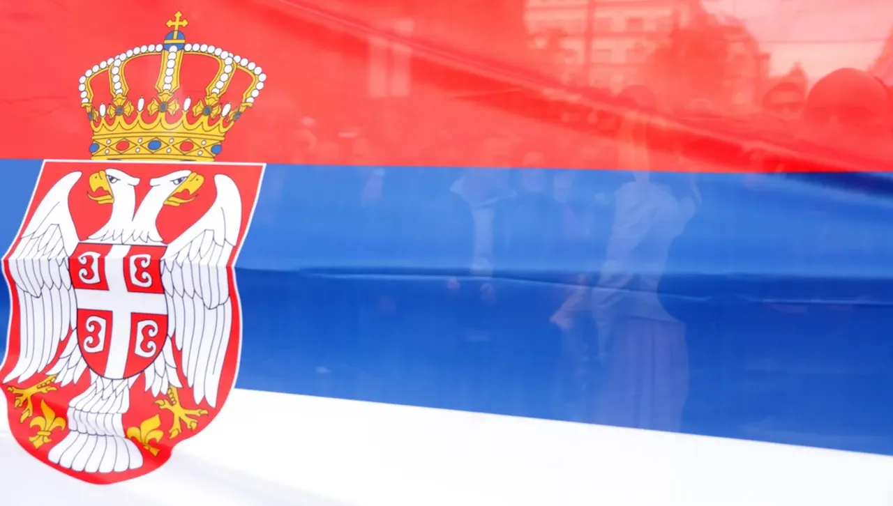 ЕК: Ситуацията в Сърбия е сериозна, страната да спазва върховенството на закона 