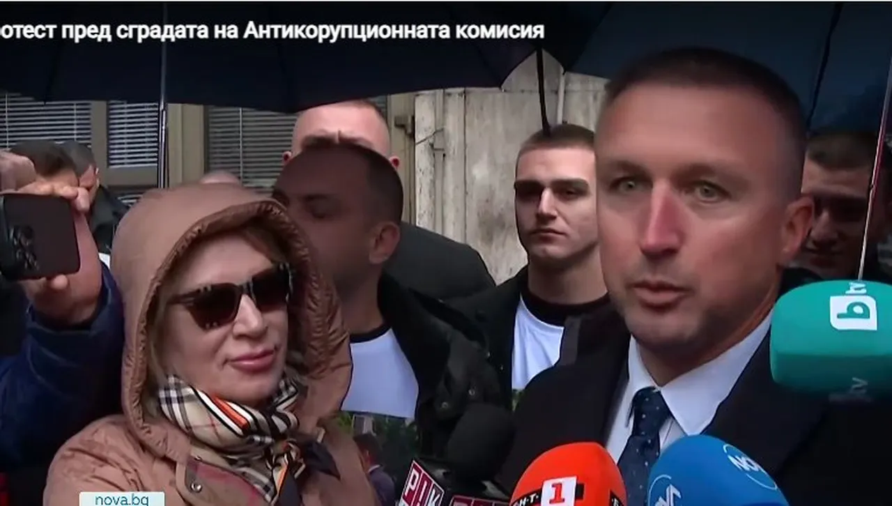 Протест пред Антикорупционата комисия 