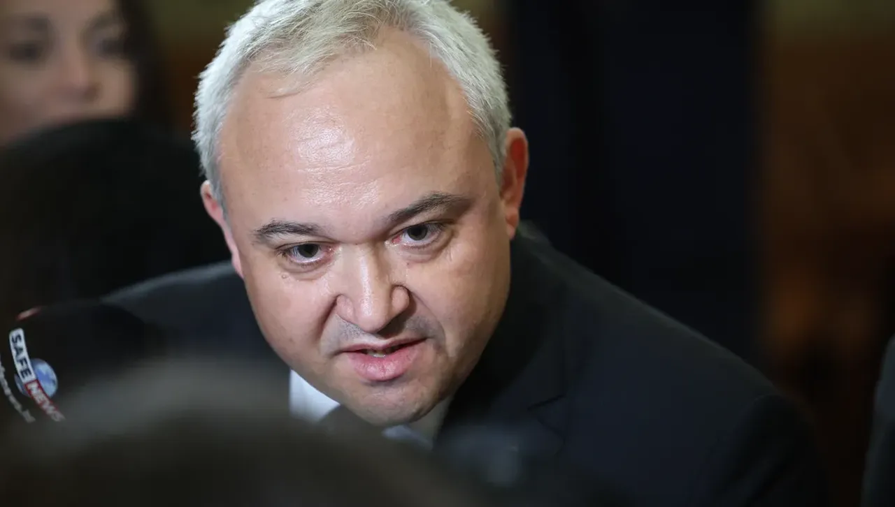Въпреки скандалните данни на Веселин Вучков колко са служителите в