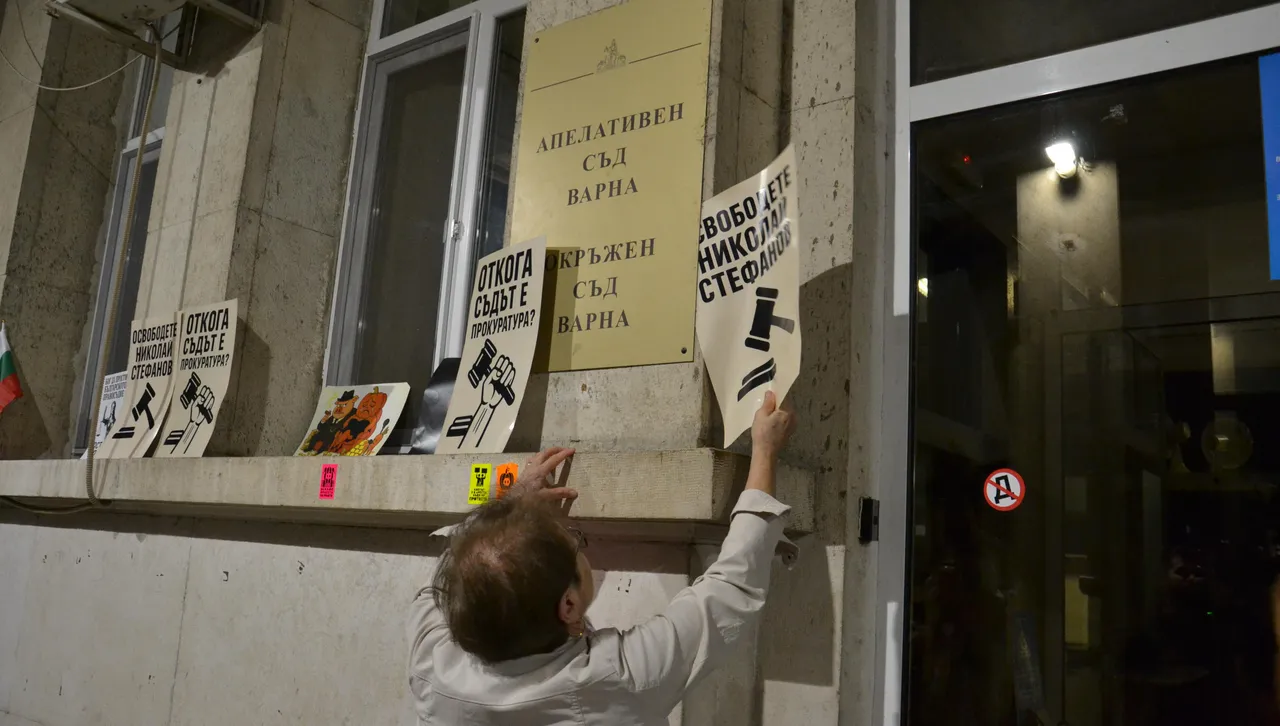 Центърът на Варна е блокиран от поредния протест в защита на арестувания кмет Благомир Коцев