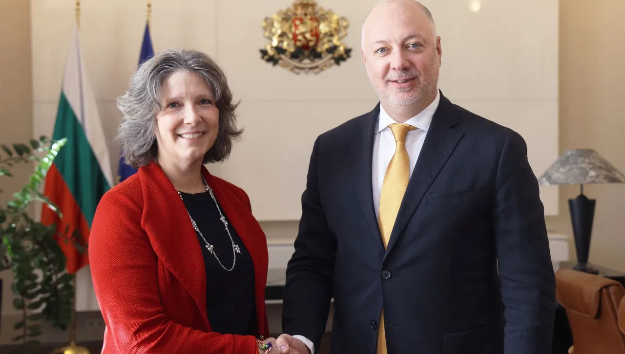 Желязков и посланичката на САЩ обсъдиха енергетиката, отбраната, Украйна и отпадането на визите