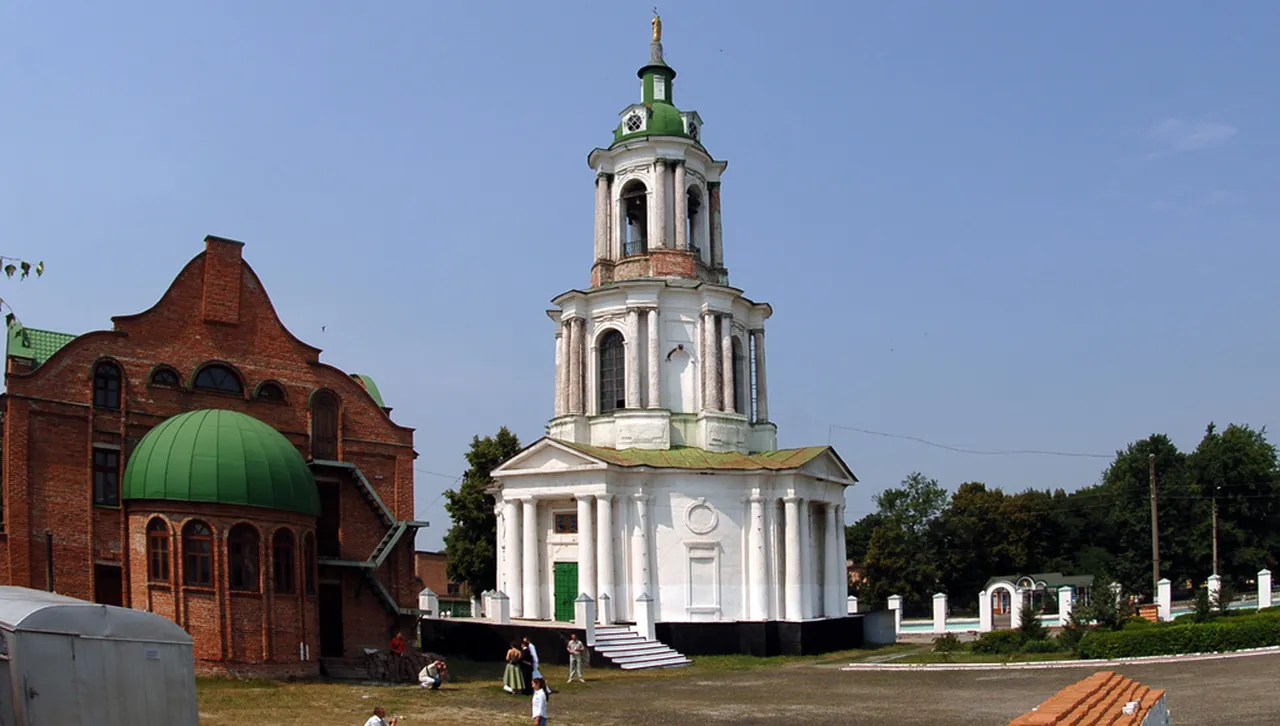 Украинският град-герой, спрял настъплението на руснаците: Ахтирка се обновява