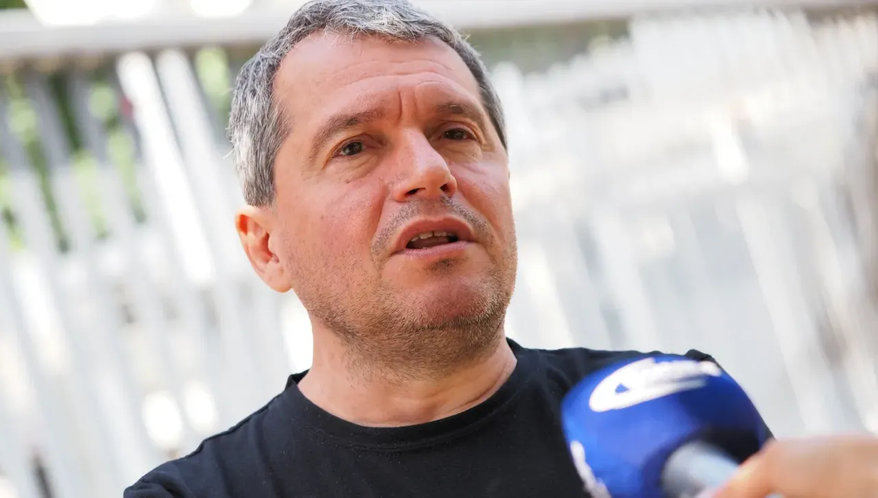 Тошко Йорданов: Ако си обявил, че еврозоната е целта на живота ти, а искаш вот на недоверие,  ти си кръгъл идиот