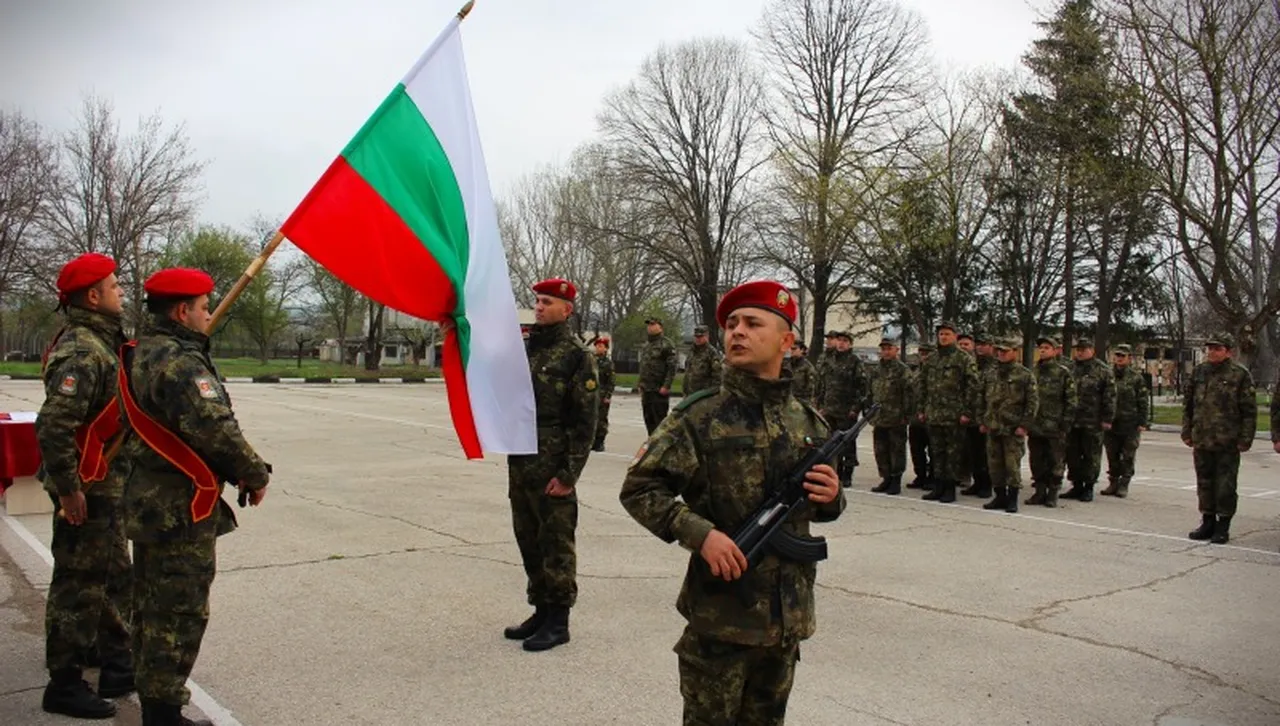 Нова смяна военнослужещи в български войски положиха клетва в 6 града