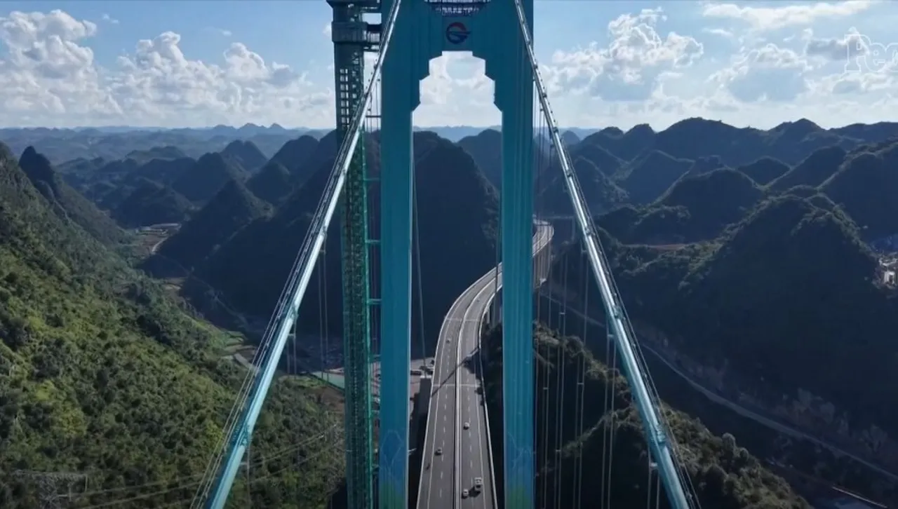 Най-високият мост в света вече е отворен: съкращава пътуването от 2 часа до едва 2 минути