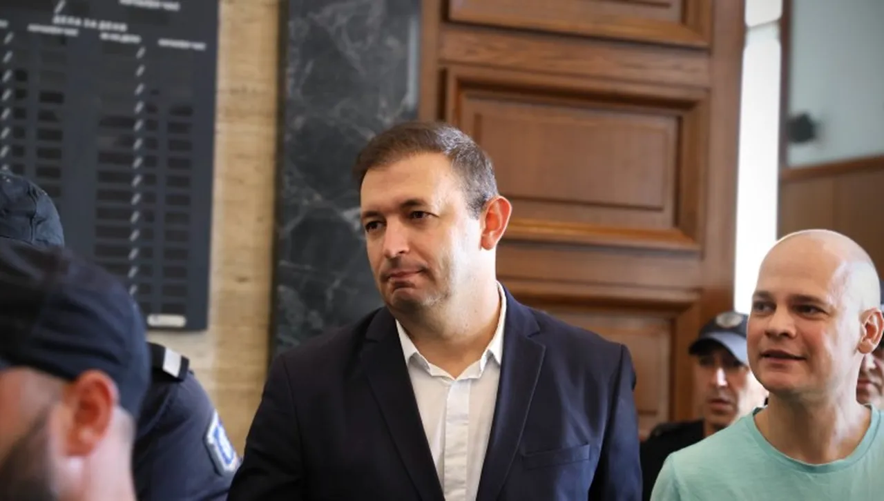 Той беше обвинен за участие в организирана престъпна група за