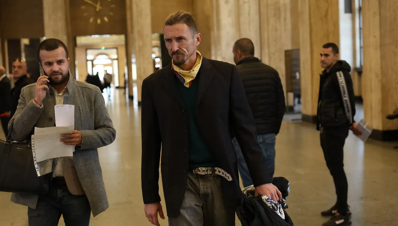 Съдът заседава по делото за актьора Димо Алексиев