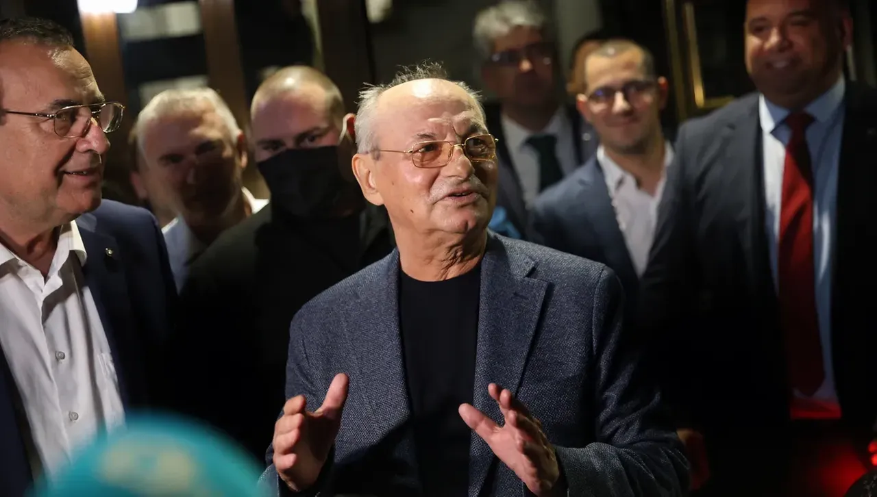 АПС-Доган се хванаха за гушите – лидерски амбиции заслепяват политическата шизофрения и идеологическа безпътица