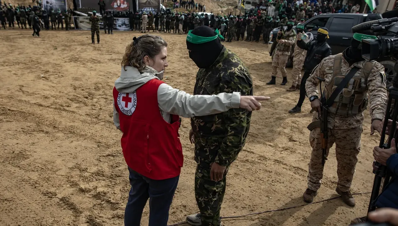 Израел: Очакваме всички оцелели заложници в Газа да бъдат освободени утре сутрин