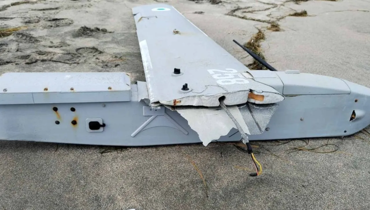 Дрон изплува на плажа в Бургас, транспортиран е до близката база на ВМС