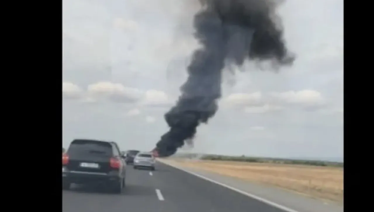 Ремонти и горящ ТИР са блокирали движението по АМ "Тракия"
