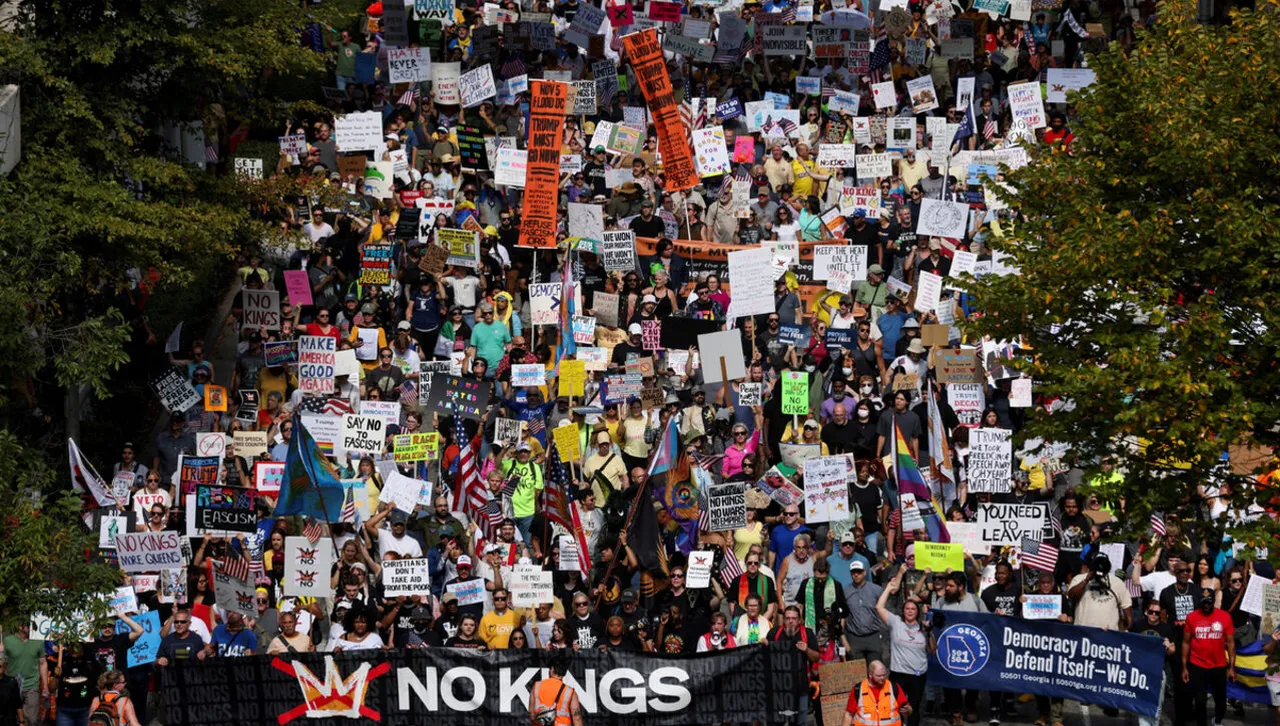 Огромни протести срещу управлението на Тръмп изпълниха улици във всички щати на САЩ 