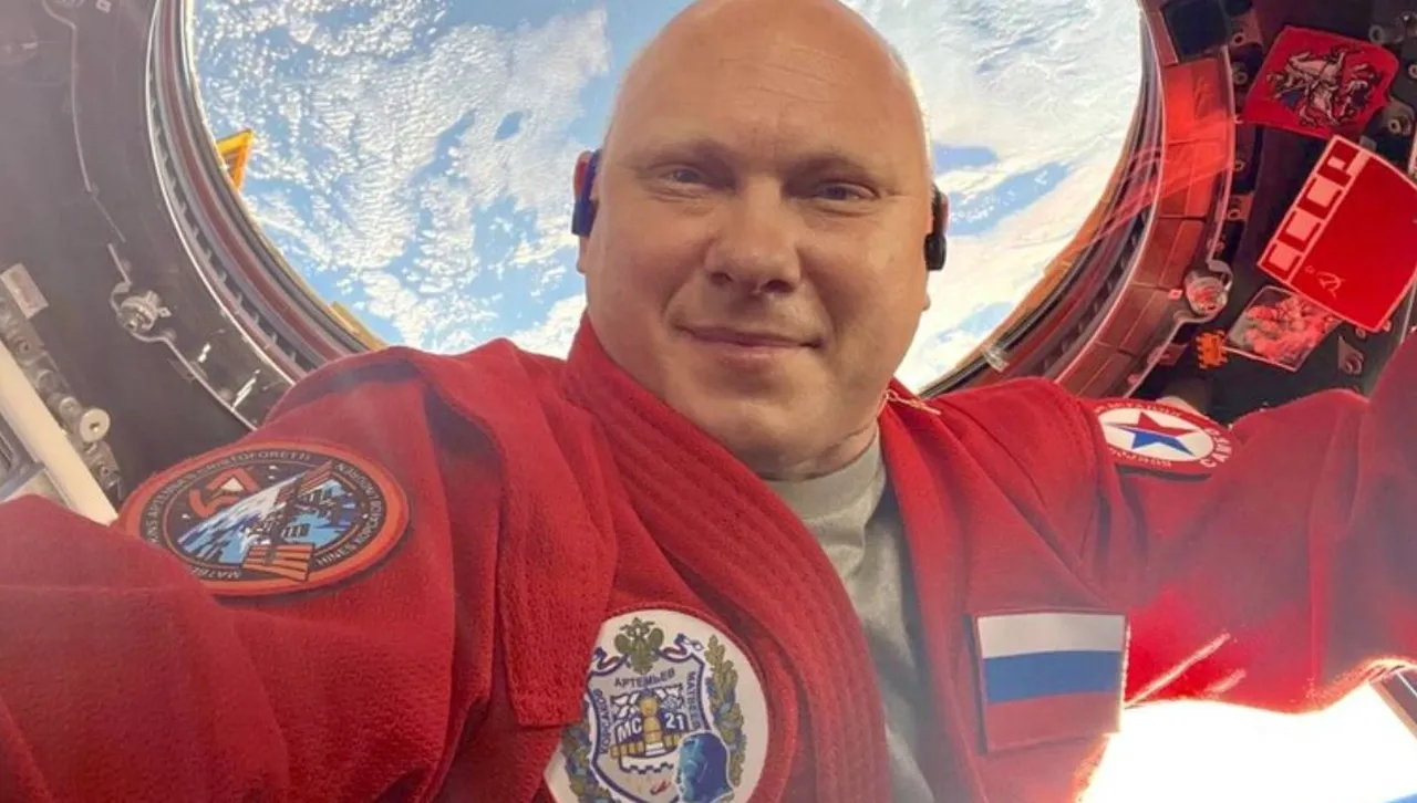 Остраниха руски космонавт от полет до МКС заради опит да краде тайните на SpaceX