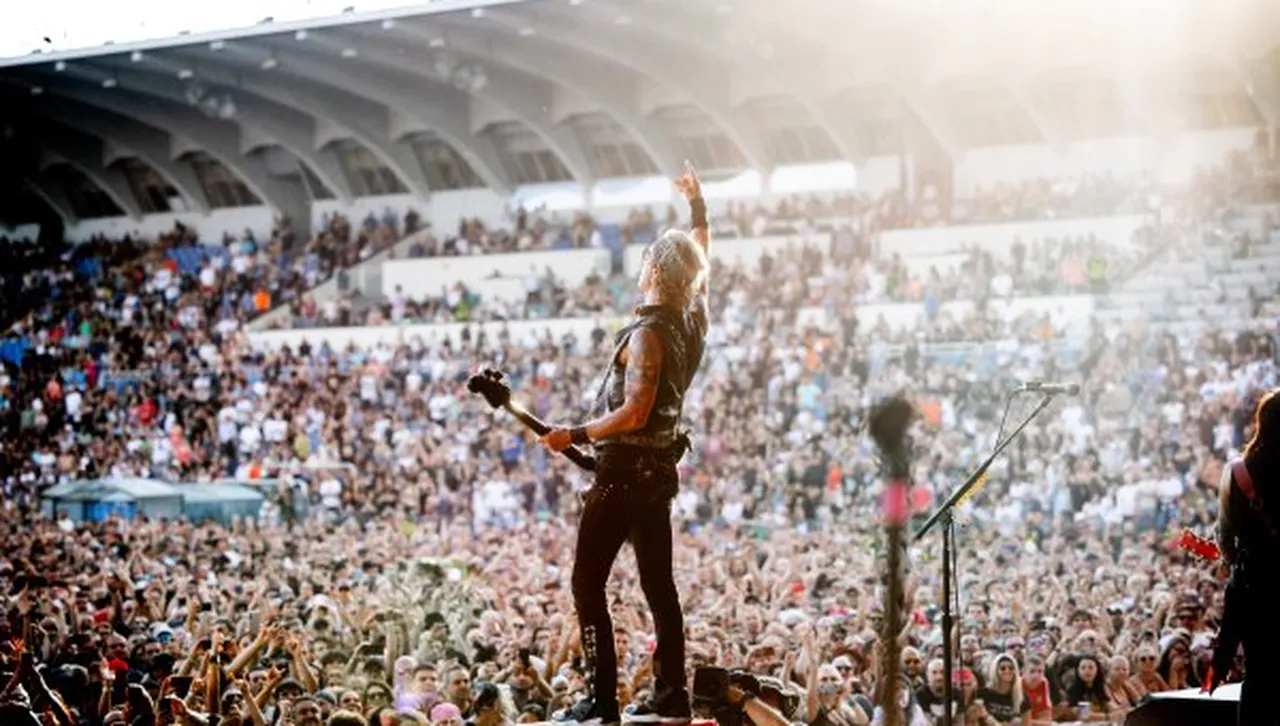 Завръщането на Guns n' Roses: 40 000 пяха на стадион "Васил Левски" с групата 