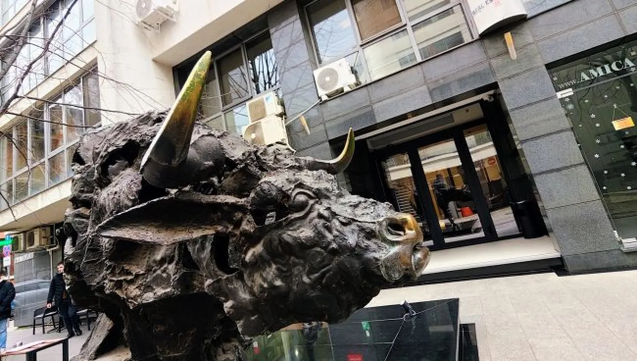 Блумбърг: Българският SOFIX сега е най-бурно растящият борсов индекс в света 