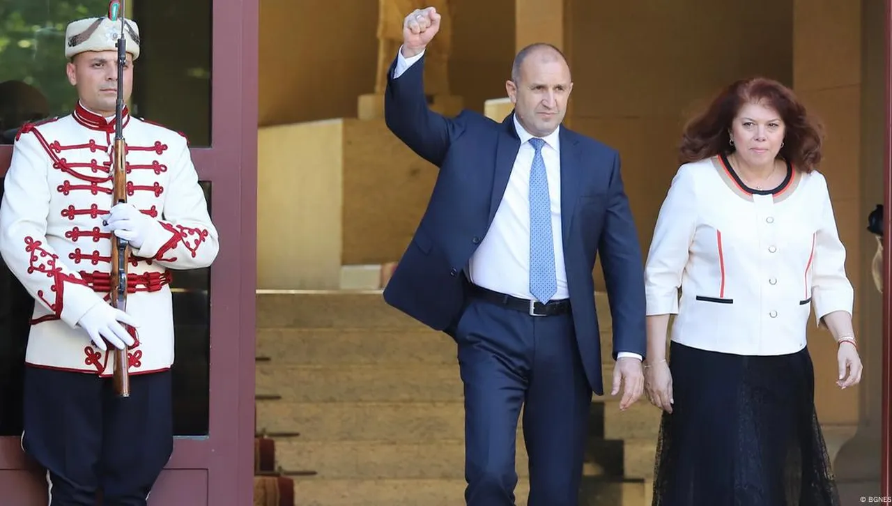 Румен Радев и изкушенията на властта: друго, но пак от същото?