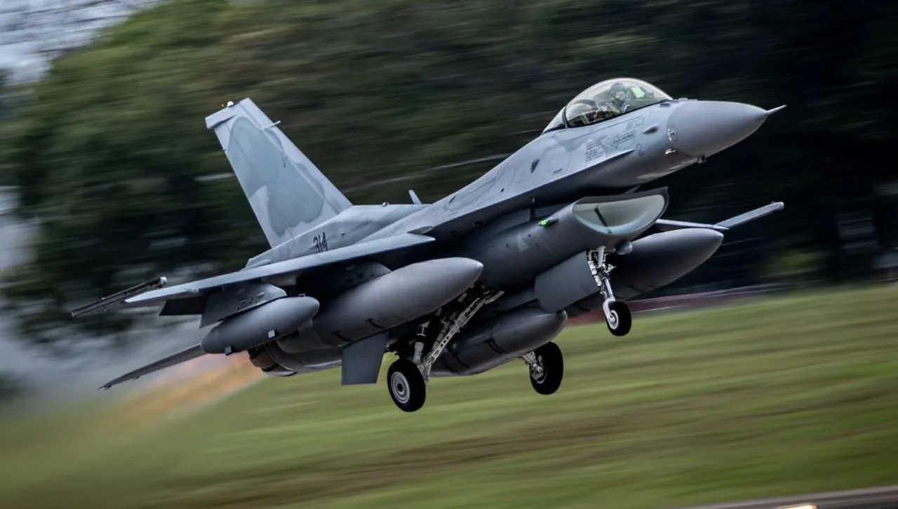 Още два изтребителя F-16 за нашите ВВС пристигнаха в Граф Игнатиево