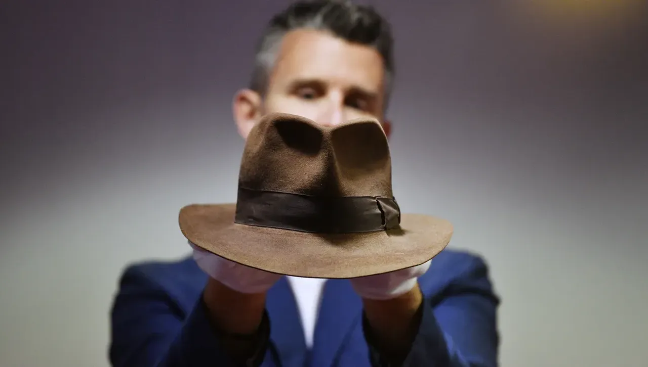 Безпрецедентен британски аукцион привлича световни колекционери в Лондон