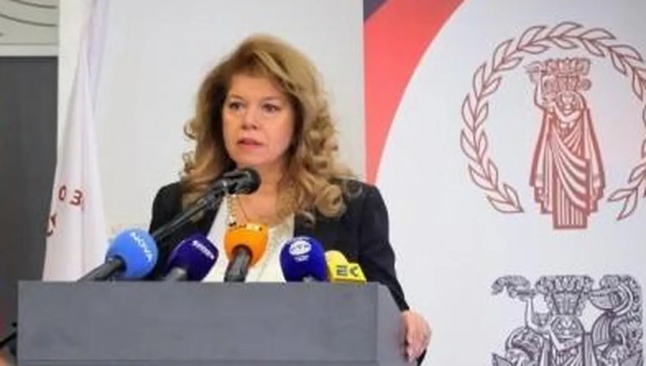 Йотова представя България на Срещата на върха на Световния градски форум в Баку
