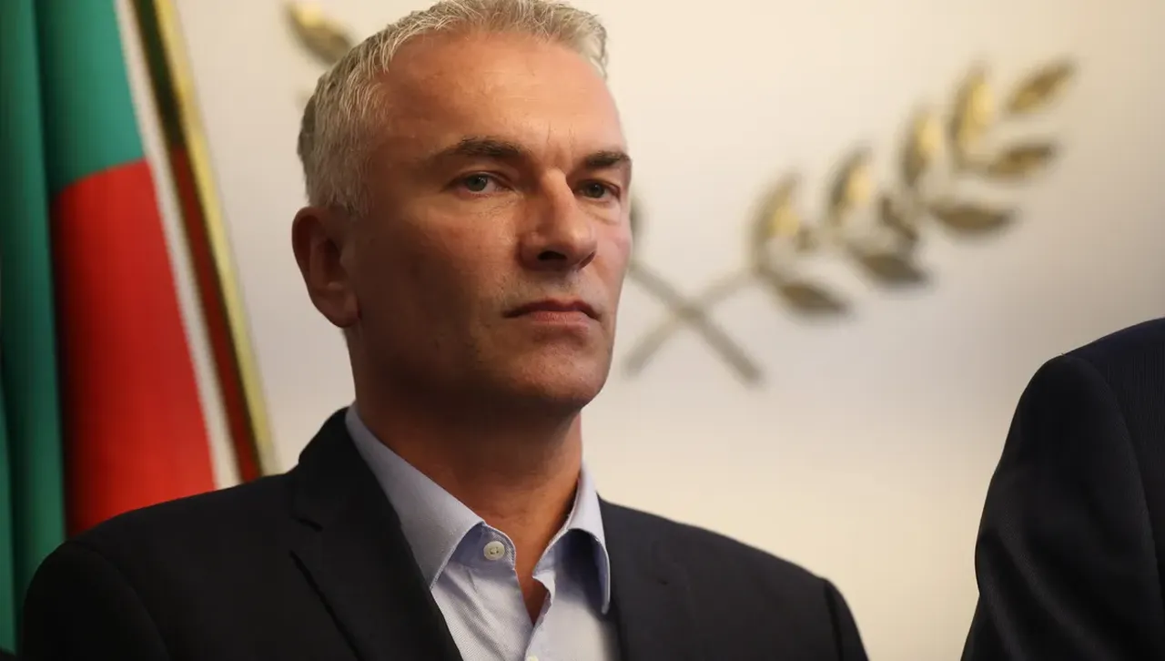 АПС на Доган с остра декларация заради реч на омразата по БНР