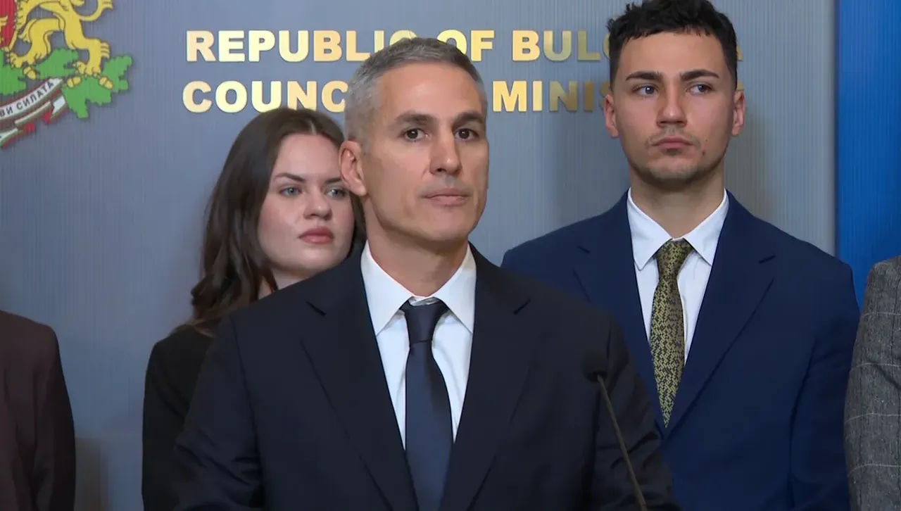 Гюров: Политици се опитват да търгуват националните интереси срещу своята позиция в списъка Магнитски