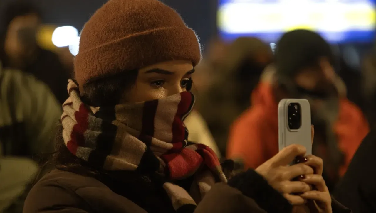 Защо крачим вкъщи, докато говорим по телефона?