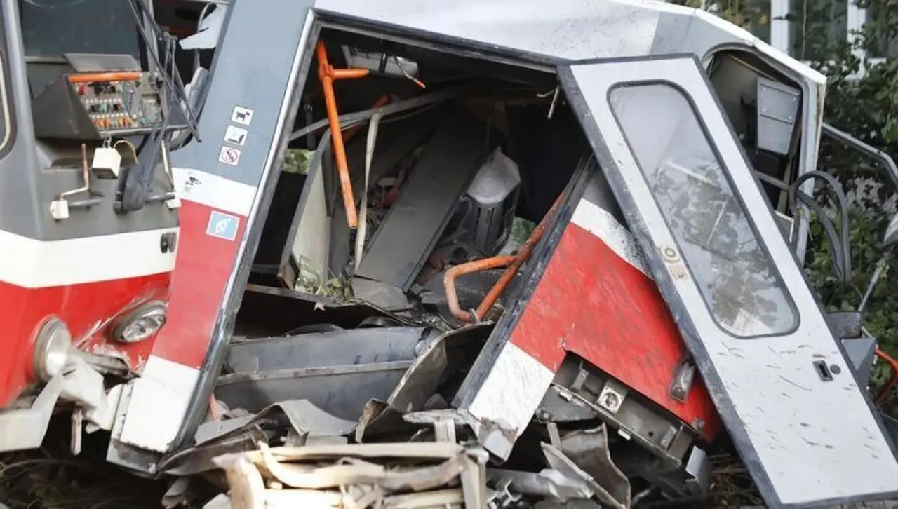 22-годишен криминално проявен освободил спирачката на катастрофиралия трамвай