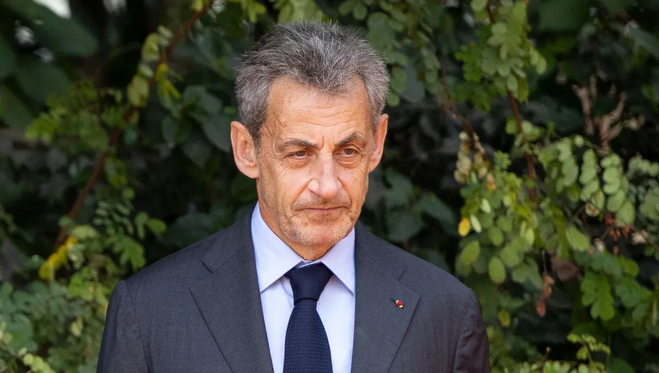 Осъдиха бившия лидер на Франция Никола Саркози на 5 години зад решетките