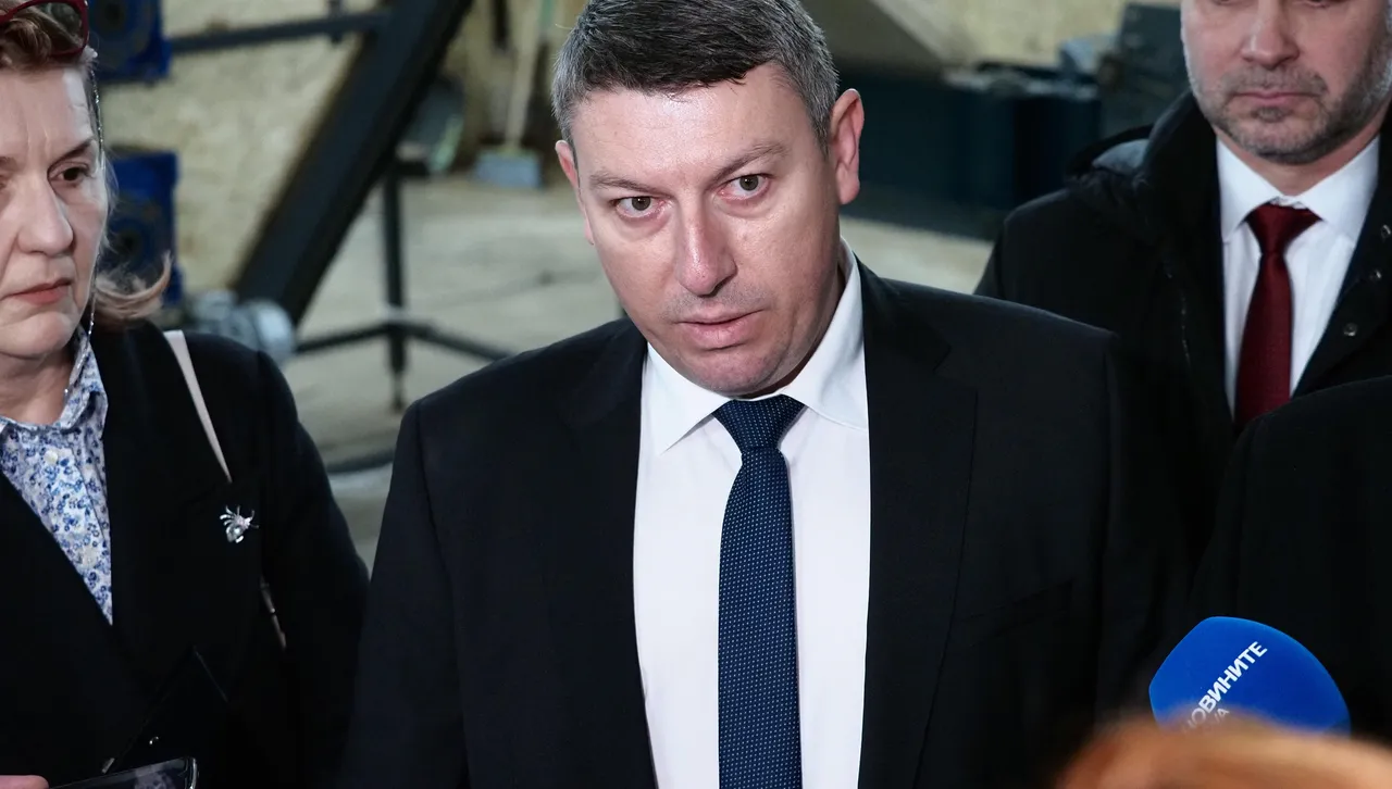 През юни 2024 г в ДАНС са получени сигнали срещу