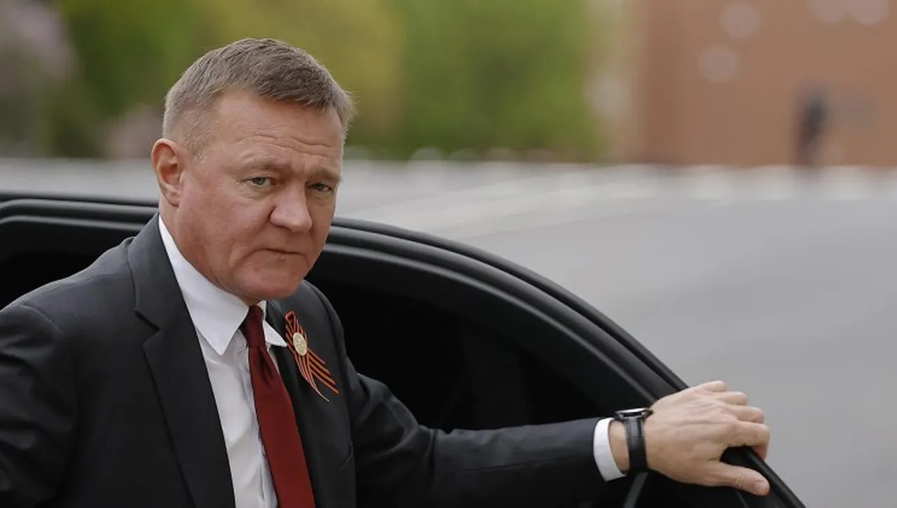 След хаос по летищата и експлозията на танкер, Путин уволни министъра на транспорта