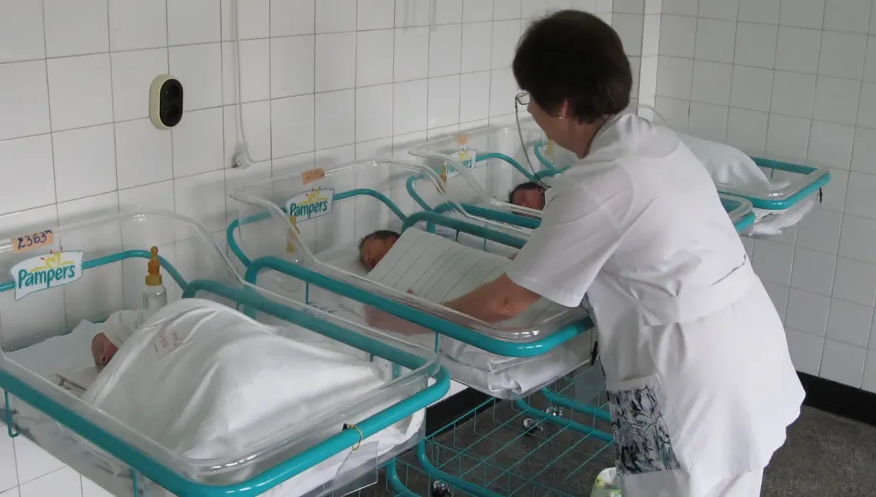 За първи път: В Обединеното кралство жена роди с трансплантирана матка от починал донор