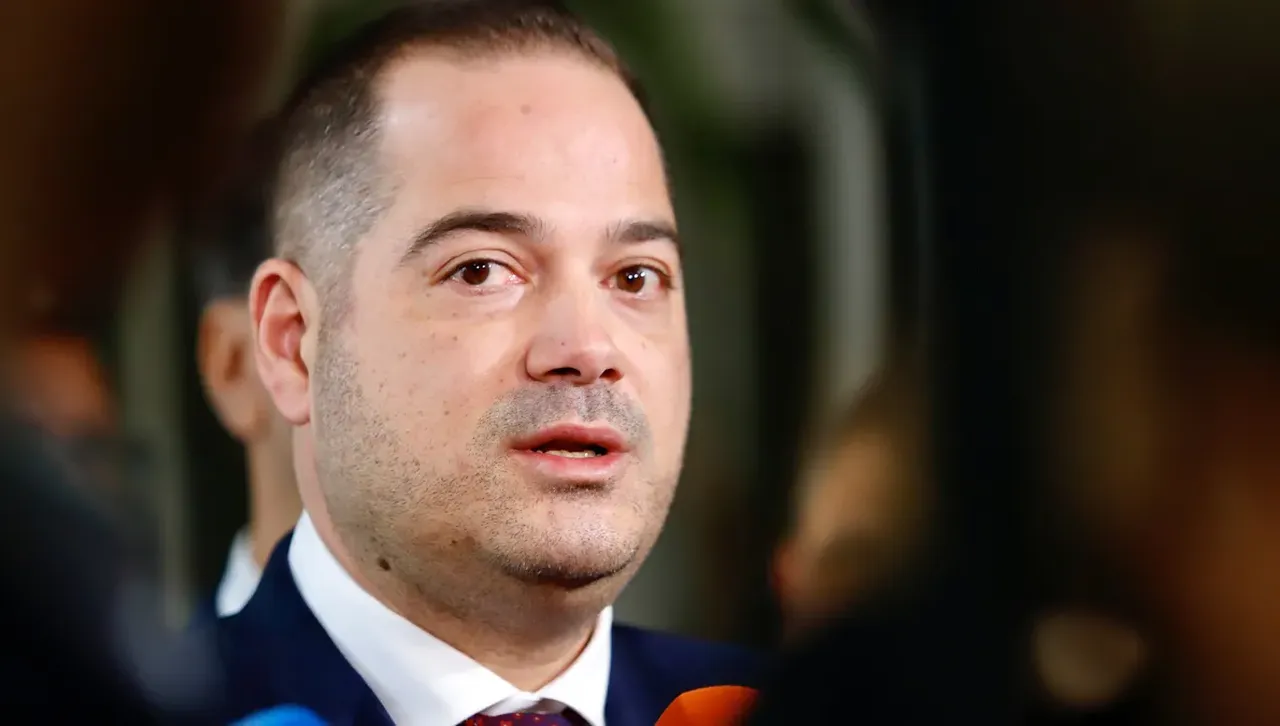 Калин Стоянов: Договорът с „Боташ“ е най-големият грабеж след 1990 г.!