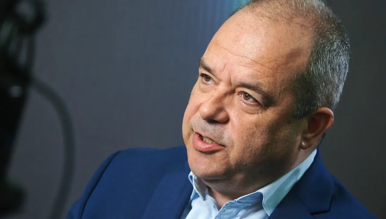 Иван Анчев: Трябва да се провери дали "Лукойл" не е финансирал проруски организации у нас 