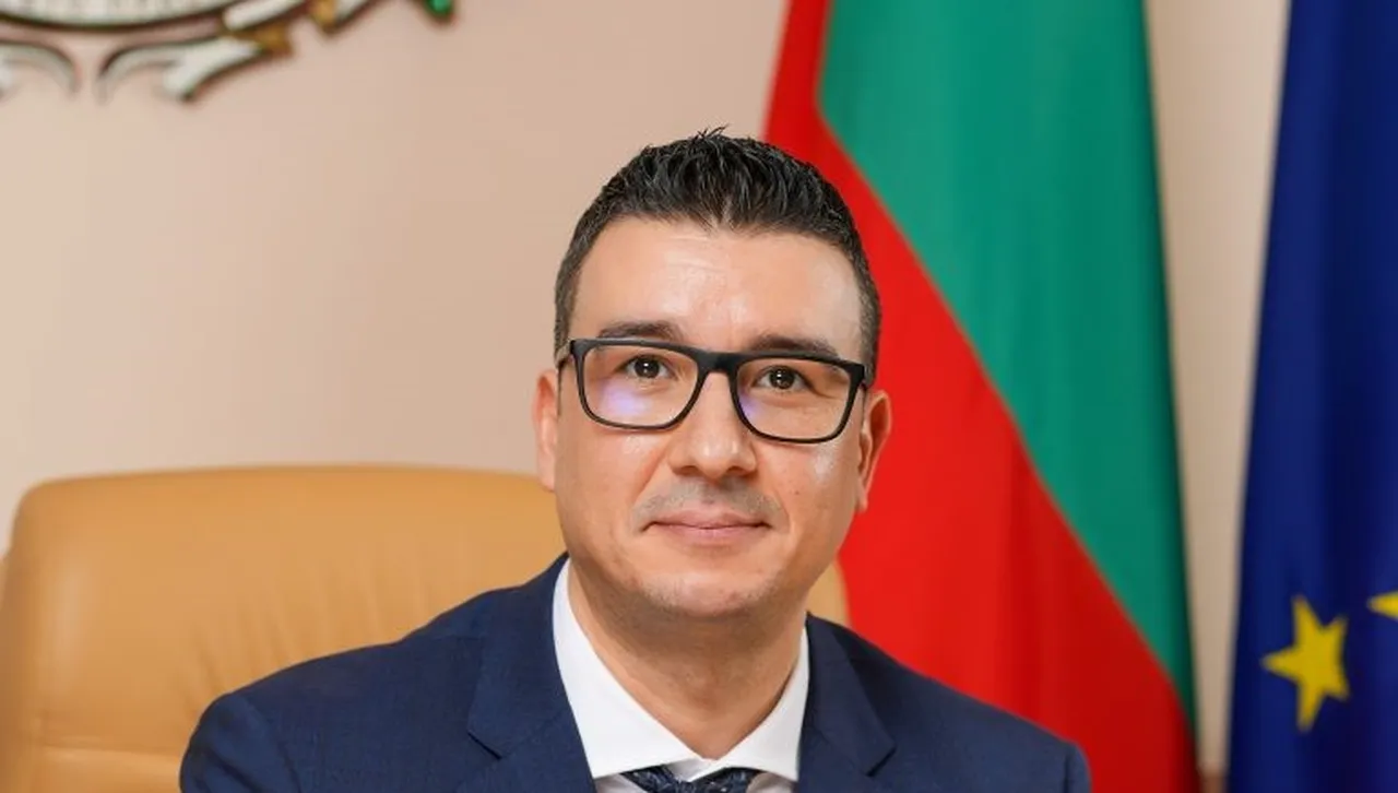 Дилов: Митата на Тръмп няма да засегнат значително икономиката ни