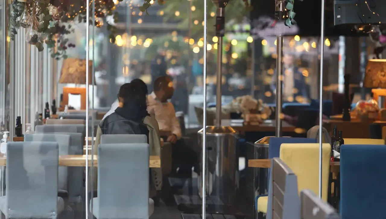 Хаос с еврото в Новогодишната нощ, ресторантьори заплашват да не работят