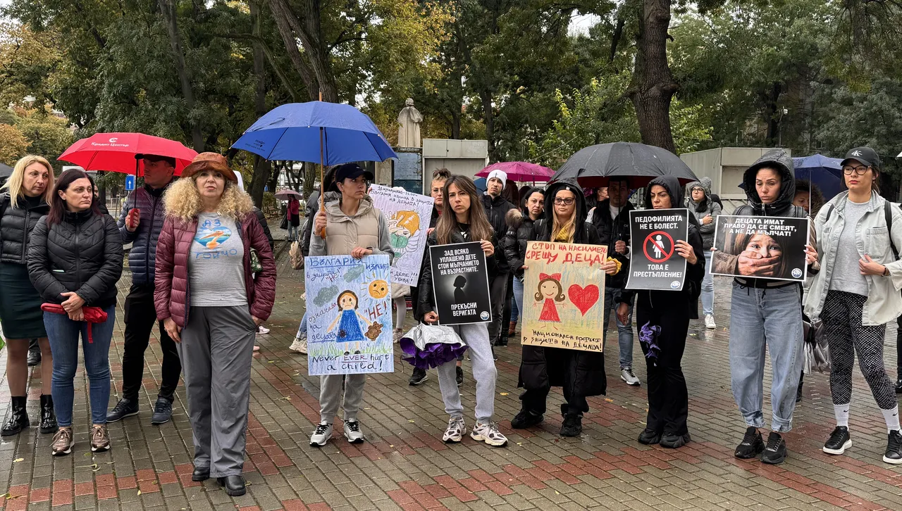 Варненци излязоха на протест  срещу сексуално насилие на деца