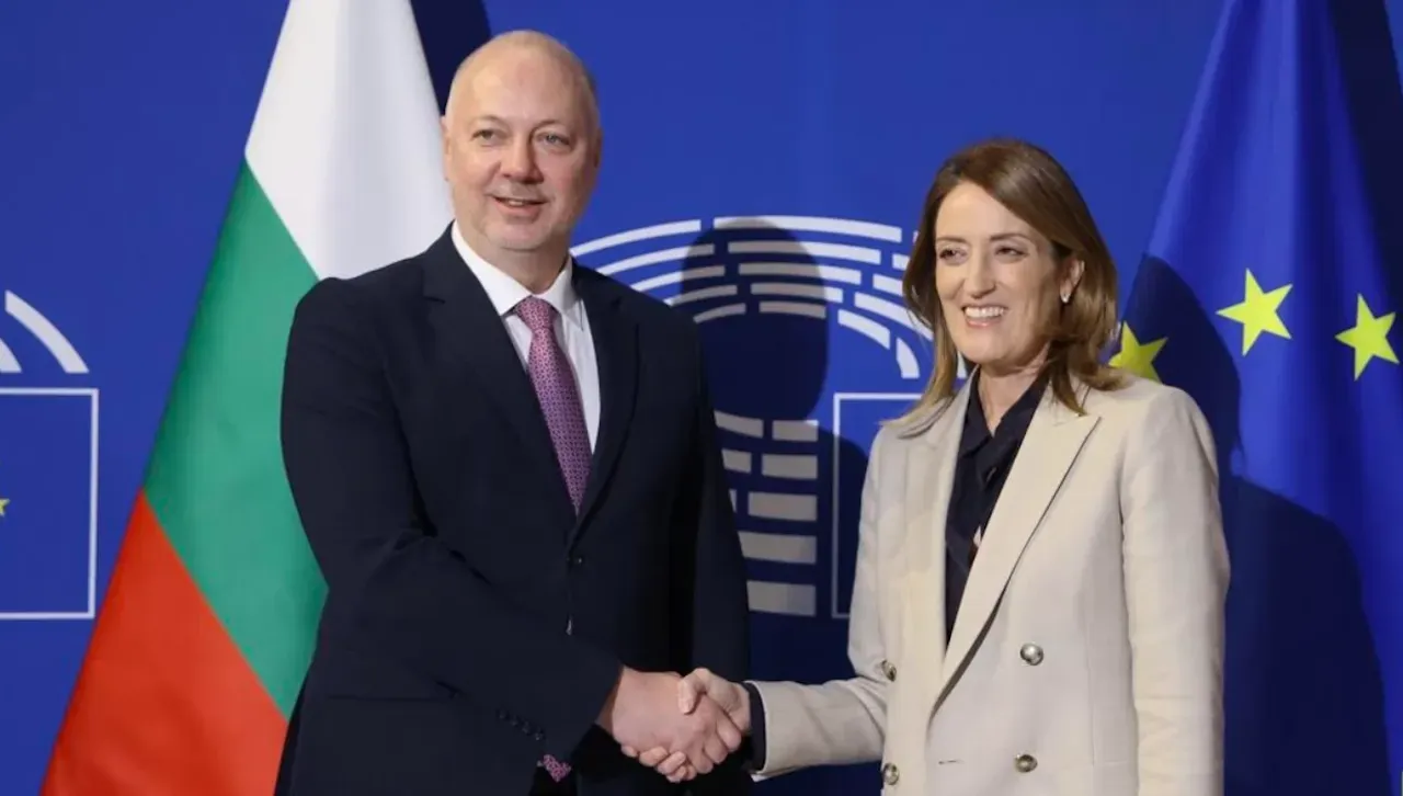 Оптимизмът ни да излизаме от криза след 7 избора за 3 години впечатли Мецола