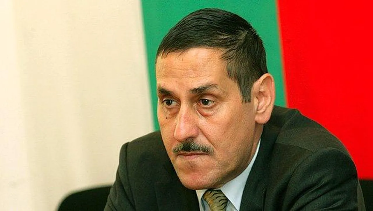 Гласят Константин Пенчев за шеф на Комисията по досиетата