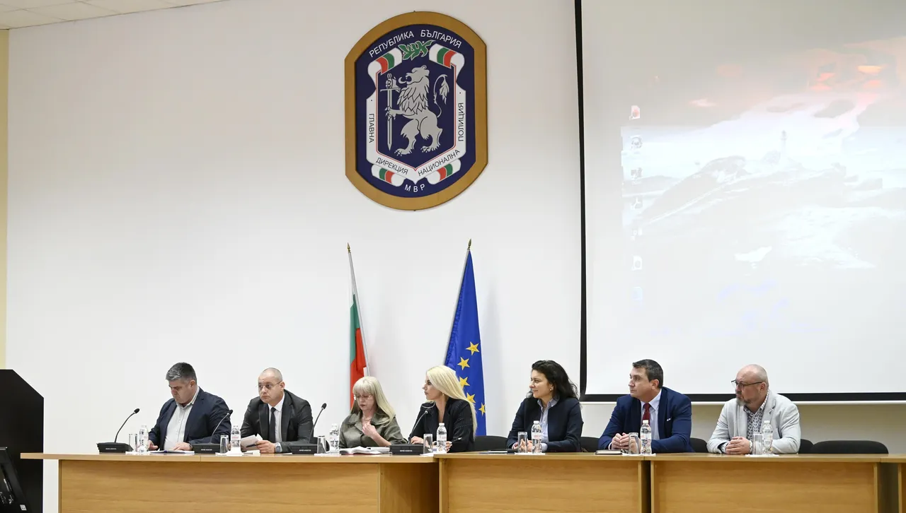 МВР: Двете момчета от кемпера са простреляни в главата, аутопсията на Калушев продължава