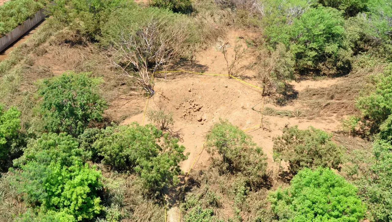 Откриха най-стария кратер, издълбан от метеорит отпреди 3,5 млрд. години 