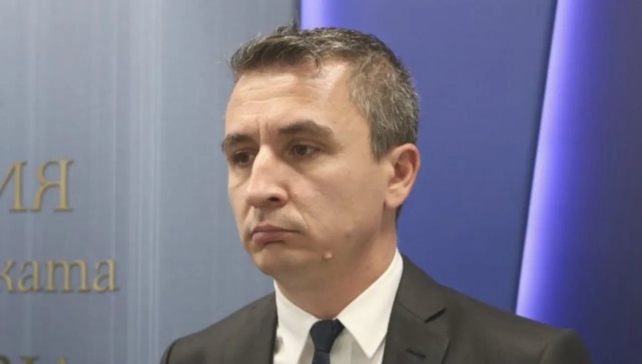 Александър Николов: ГЕРБ и ПП-ДБ трябва да са щастливи от назначаването на Спецов за особен управител