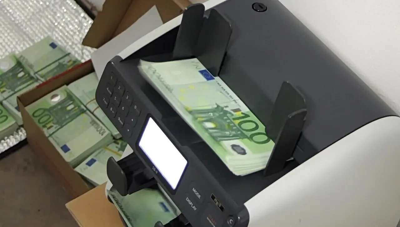 За координиране на действията служители на МВР са провели повече