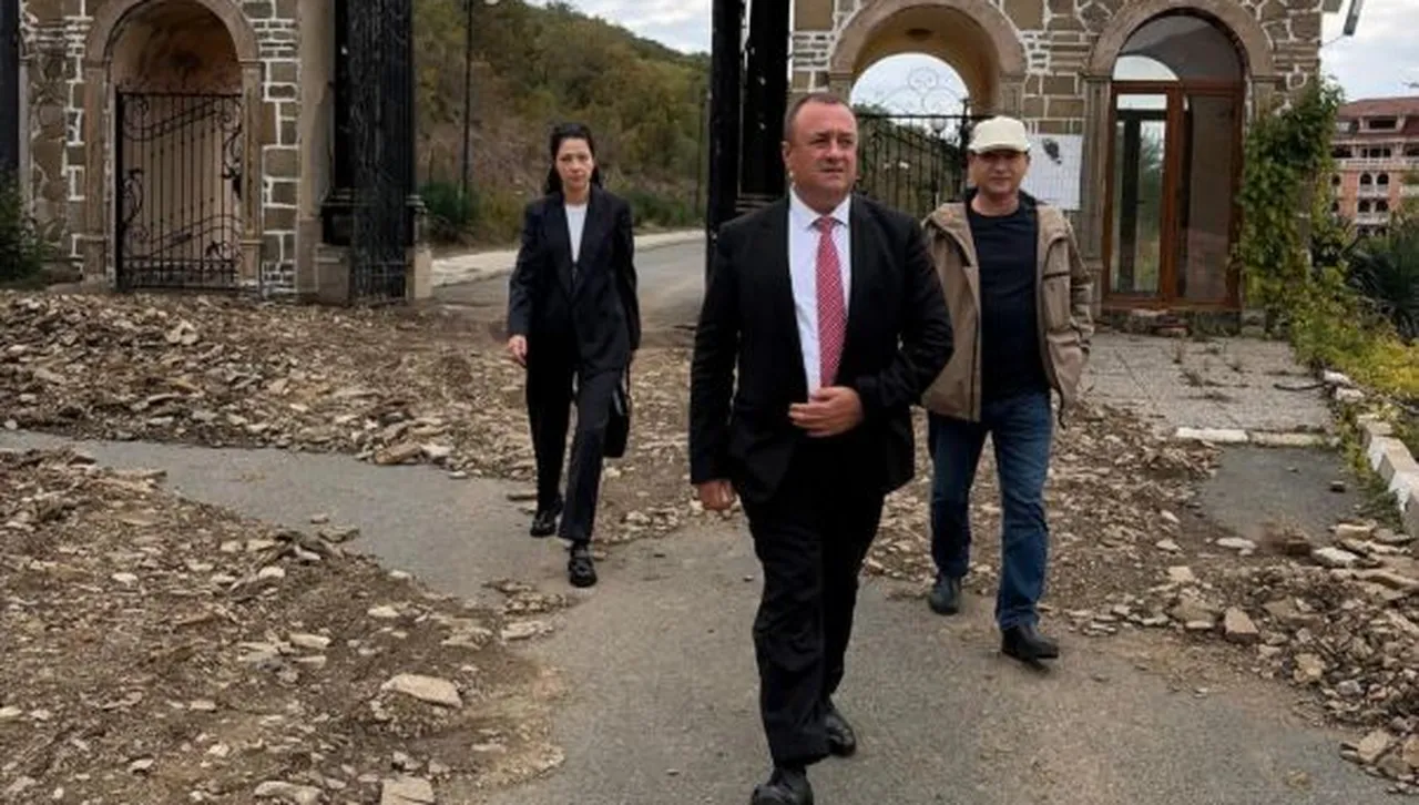 РДНСК-Бургас издаде констативен акт за незаконното строителство в Елените, следва събаряне