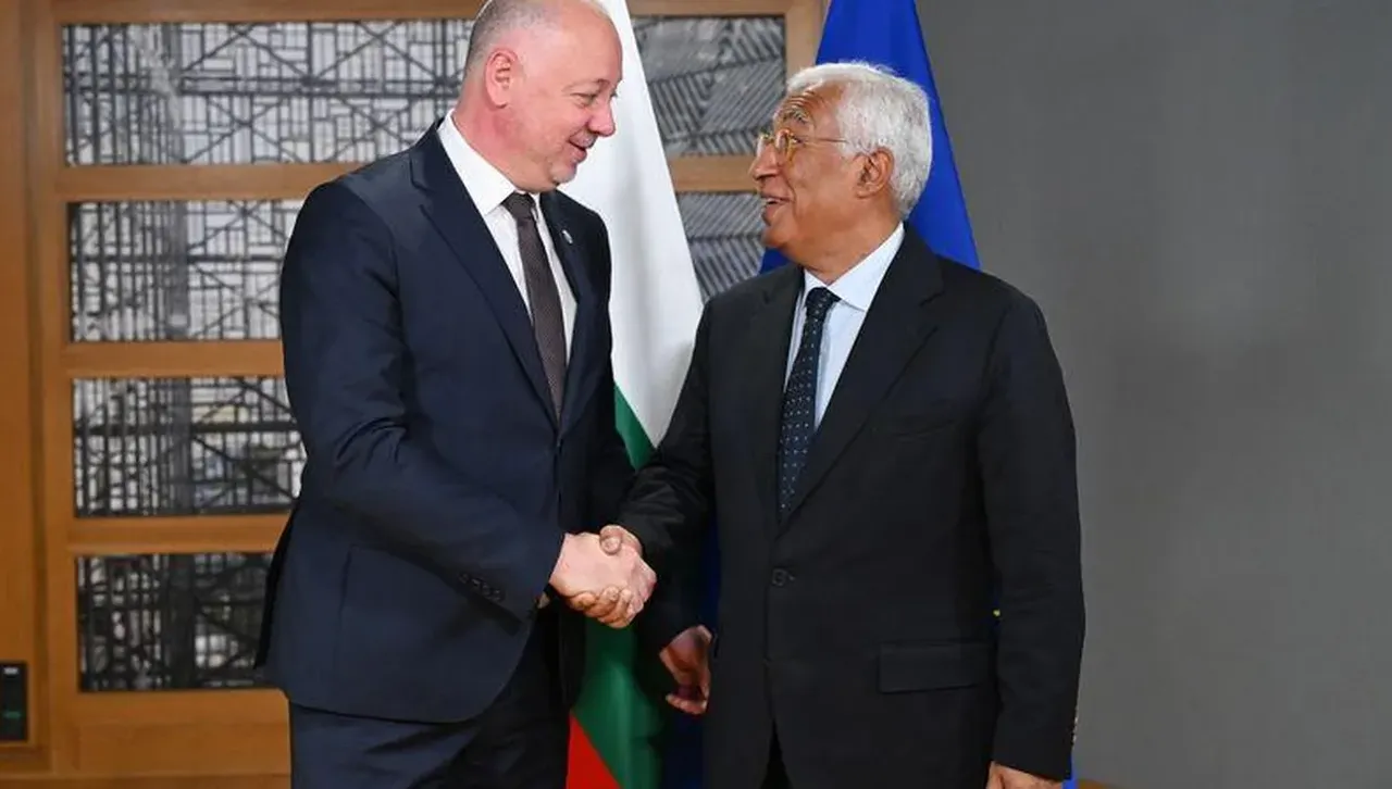 Желязков и Коща: Единственият път напред за РС Македония е пълното изпълнение на договореностите